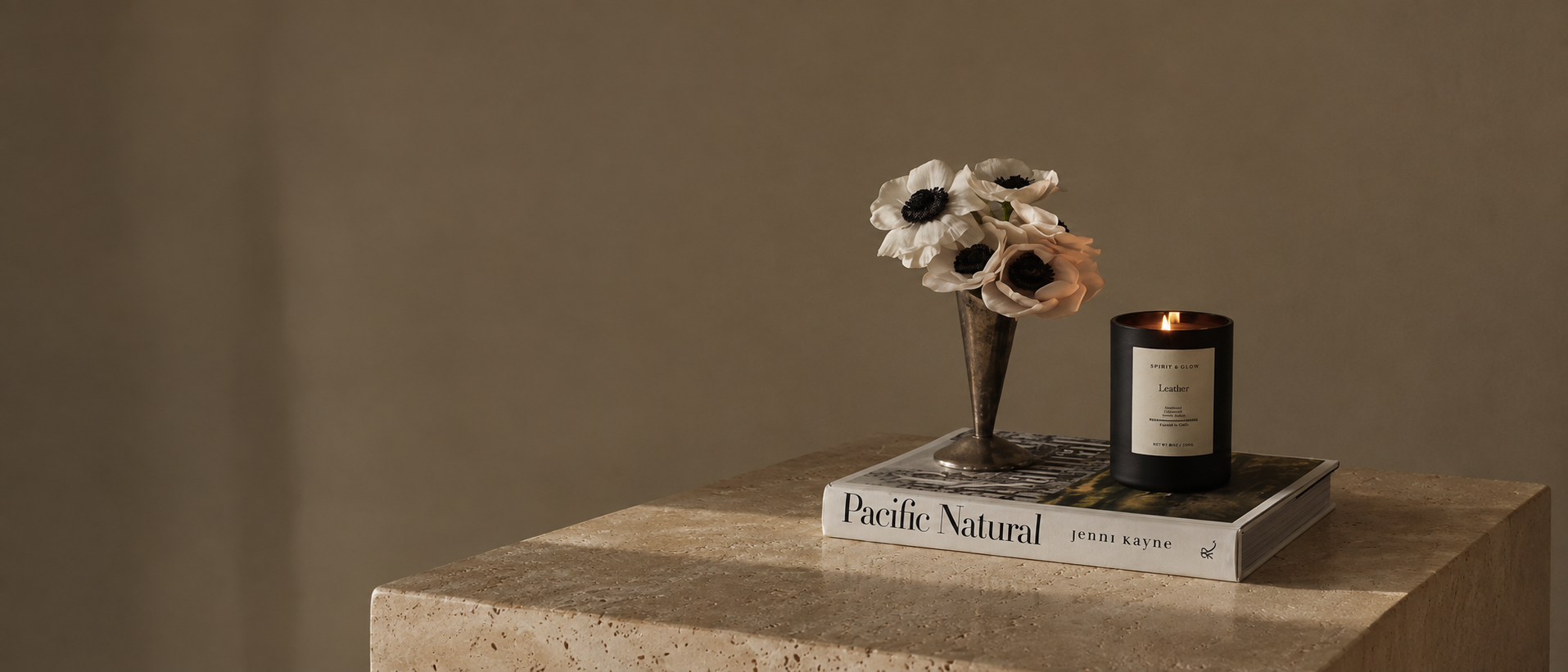 Decorative objects arranged in a considered interior